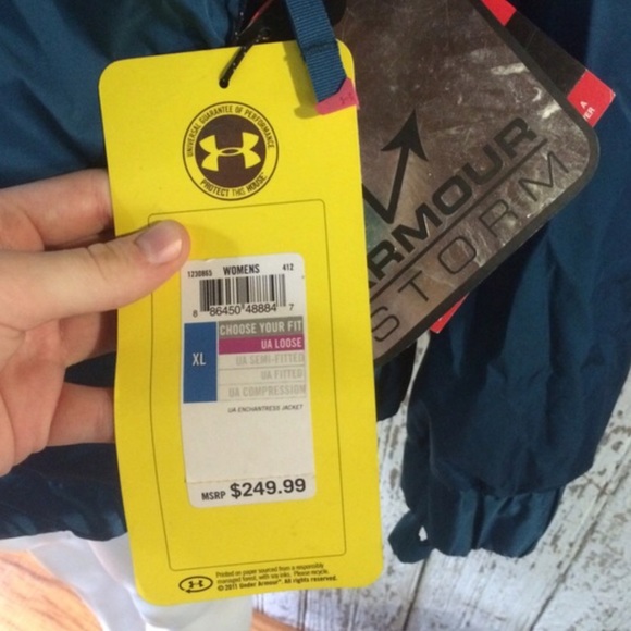 Under Armour Snow Jacket XL - Ski Jacket - Picture 3 of 8